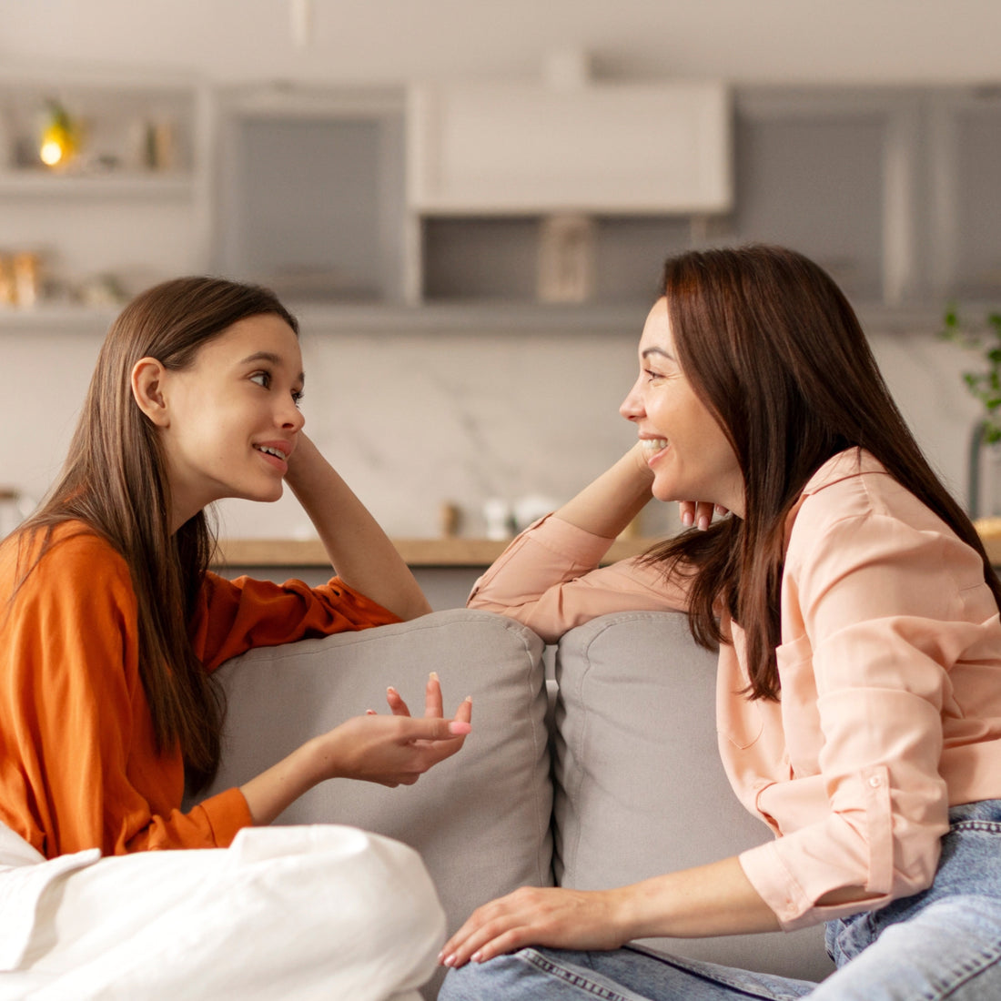 Wie kläre ich meine Tochter über die Menstruation auf?